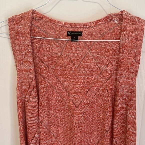 New Directions Sweater Vest - Picture 2 of 6